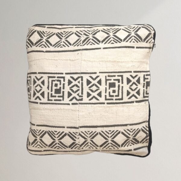 Housse de Coussin Bogolan Noir motifs blancs 6